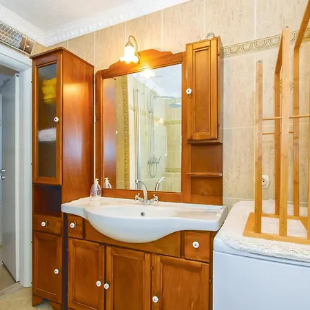 Stunning In With Kitchen Holiday home Nerezisca